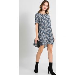 Sukienki hiszpanki: Glamorous Petite Sukienka letnia blue ditsy