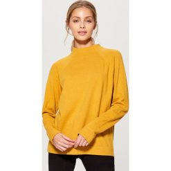 Sweter z półgolfem - Żółty. Żółte swetry damskie Mohito, s, bez wzorów, bez rękawów, bez kaptura. Za 119,99 zł.