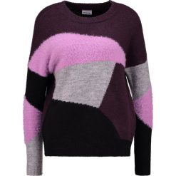 Swetry klasyczne damskie: Noisy May Petite NMEIGHT O NECK Sweter fudge