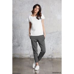 ECRU T-shirt. Szare t-shirty damskie Pakamera, bez wzorów, z bawełny, bez kołnierzyka. Za 130,00 zł.