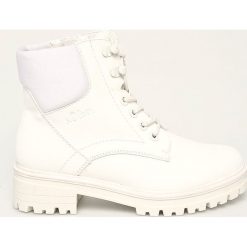 S. Oliver - Workery. Białe workery damskie S.Oliver, z materiału, z okrągłym noskiem, bez obcasa, na obcasie, na sznurówki. Za 229,90 zł.