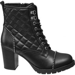 Botki damskie Catwalk czarne. Czarne botki damskie Catwalk, z materiału, bez obcasa, na obcasie, na zamek. Za 159,90 zł.
