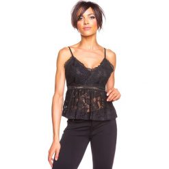 Top "Ela" w kolorze czarnym. Białe bluzki damskie Glamour Paris, s, w koronkowe wzory, z koronki, bez kołnierzyka, bez rękawów. W wyprzedaży za 109,95 zł.
