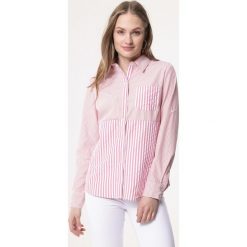 Jasnoróżowa Koszula Spotless. Różowe bluzki damskie Born2be, xl, w paski, bez kołnierzyka, bez rękawów. Za 49,99 zł.