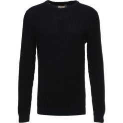 Swetry klasyczne męskie: Selected Homme SHHLANDON CREW NECK Sweter dark sapphire