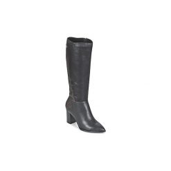 Kozaki LPB Shoes JERSEY. Czarne kozaki damskie marki LPB Shoes, z jersey, bez obcasa, bez zapięcia. Za 303,20 zł.