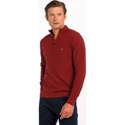 Sweter w kolorze bordowym. Czerwone swetry męskie Jimmy Sanders, m, bez wzorów, z bawełny, ze stójką, bez kaptura. W wyprzedaży za 99,95 zł.
