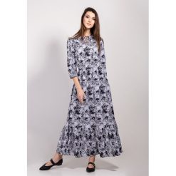 Sukienka w kolorze szarym. Szare sukienki damskie Bessa, Moonlight, na co dzień, bez wzorów, bez kołnierzyka, bez rękawów, maxi, proste. W wyprzedaży za 179,95 zł.