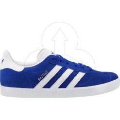 Buty Adidas Gazelle J CQ2875. Niebieskie buty sportowe damskie Adidas, w paski, ze skóry, klasyczne, Adidas Gazelle. Za 269,00 zł.