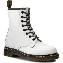 Glany DR. MARTENS - 1460 10072100 White. Białe buty zimowe damskie marki Dr. Martens, z materiału. Za 669,00 zł.