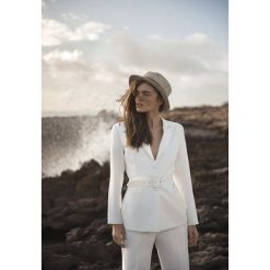 Biały Garnitur Be Yourself. Białe marynarki damskie Renee, s, w paski. Za 349,99 zł.