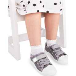 Trampki dziecięce Befado 251X107 Szare. Szare trampki dziewczęce Befado, bez wzorów, z tkaniny, bez zapięcia. Za 53,00 zł.