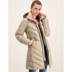 Płaszcz zimowy G-Star Raw Whistler D14656-B418-1359. Brązowe płaszcze damskie G-Star RAW, na zimę, s, bez wzorów, z poliesteru, retro. W wyprzedaży za 679,00 zł.