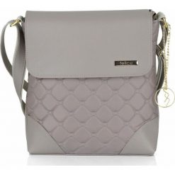 Kopertówka damska ciemny róż. Różowe kopertówki damskie Felice, na co dzień, bez wzorów, eleganckie, na ramię, małe, bez dodatków. Za 69,90 zł.