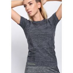Ciemnoszary T-shirt Happen Next. Szare bluzki damskie Born2be, xl, bez wzorów, bez kołnierzyka, bez rękawów. Za 39,99 zł.