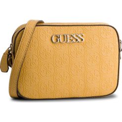 Torebka GUESS - Kamryn HWSH6 691120 Marigold. Żółte listonoszki damskie Guess, z aplikacjami, ze skóry ekologicznej, bez dodatków. Za 399,00 zł.