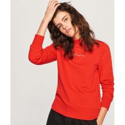 Bluza ze stójką - Czerwony. Czerwone bluzy damskie Reserved, l. Za 59,99 zł.