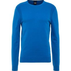 Swetry klasyczne męskie: BOSS CASUAL KOSAWIROS Sweter bright blue