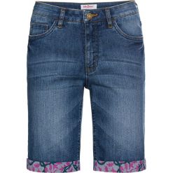 Bermudy dżinsowe "authentic-stretch", z kolorowym wywinięciem nogawki bonprix niebieski. Niebieskie jeansy damskie bonprix. Za 89,99 zł.