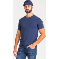 T-SHIRT EA7 EMPORIO ARMANI. Niebieskie t-shirty męskie m, z nadrukiem, z elastanu, z okrągłym kołnierzem. Za 191,40 zł.