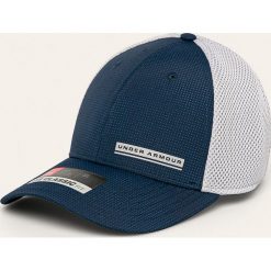 Under Armour - Czapka. Czarne czapki męskie Under Armour, bez wzorów, z tkaniny. W wyprzedaży za 59,90 zł.