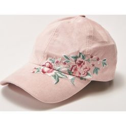 Czapka z daszkiem - Różowy. Czerwone czapki z daszkiem damskie House. Za 29,99 zł.