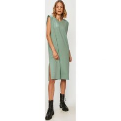 Answear - Sukienka Answear Lab. Zielone sukienki damskie ANSWEAR, na co dzień, s, bez wzorów, z elastanu, casualowe, z okrągłym kołnierzem, bez rękawów, mini, proste. Za 129,90 zł.