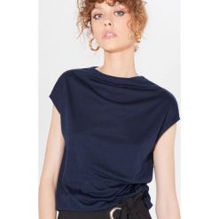 Kimonowa koszulka z modalem TENCEL™ Mohito Cares - Niebieski. Niebieskie koszulki damskie Mohito, s, bez wzorów, bez kołnierzyka, bez rękawów. Za 59,99 zł.