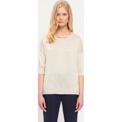 SWETER DŁUGI RĘKAW DAMSKI KLASYCZNY, LUŹNY. Swetry klasyczne damskie Top Secret, z klasycznym kołnierzykiem. Za 39,99 zł.