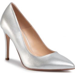 Szpilki SOLO FEMME - 4201-A8-I50/000-04-00 Srebrny. Szare półbuty damskie Solo Femme, bez wzorów, ze skóry, bez obcasa, na szpilce, bez zapięcia. Za 349,00 zł.