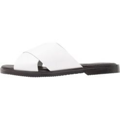 Chodaki damskie: Coolway ANDREA Klapki white