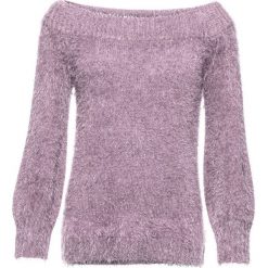 Sweter z przędzy z długim włosem z dekoltem "carmen" bonprix matowy bez. Fioletowe swetry damskie bonprix, bez wzorów, z długim rękawem, długie, bez kaptura. Za 74,99 zł.