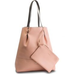 Torebka POLLINI - SC4509PP06SC160A Nude/Grigio. Różowe torebki klasyczne damskie marki Pollini, bez wzorów, ze skóry ekologicznej, klasyczne, bez dodatków. W wyprzedaży za 409,00 zł.