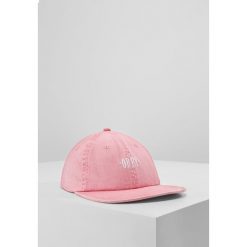 Czapki męskie: Obey Clothing 6 PANEL SNAPBACK Czapka z daszkiem pale coral