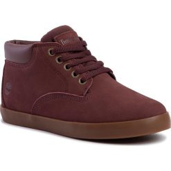 Sneakersy TIMBERLAND - Dausette Chukka TB0A23DAF261 Dark Brown Nubuck. Czerwone półbuty damskie Timberland, na co dzień, bez wzorów, ze skóry ekologicznej, bez obcasa, na płaskiej podeszwie, bez zapięcia. W wyprzedaży za 319,00 zł.