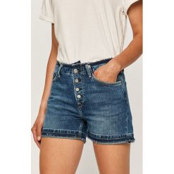 Pepe Jeans - Szorty jeansowe Mary. Niebieskie szorty damskie Pepe Jeans, bez wzorów, z bawełny, casualowe. W wyprzedaży za 129,90 zł.