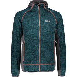 Kurtka polarowa "Cartersville VI" w kolorze zielonym. Zielone bluzy męskie xl, z dzianiny, z kapturem. W wyprzedaży za 139,95 zł.