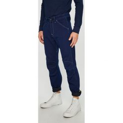 G-Star Raw - Spodnie. Niebieskie spodnie męskie G-Star RAW, na co dzień, bez wzorów, z bawełny, retro. W wyprzedaży za 399,90 zł.