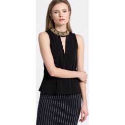 Guess Jeans - Top. Czarne topy damskie Guess Jeans, s, z aplikacjami, z jeansu. W wyprzedaży za 239,90 zł.