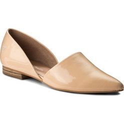 Półbuty MARC O'POLO - 602 12663004 400 Nude 304. Brązowe półbuty damskie lakierowane marki Marc O'Polo, z lakierowanej skóry, na płaskiej podeszwie. W wyprzedaży za 339,00 zł.
