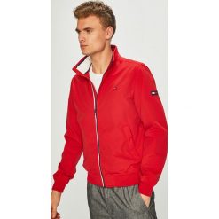 Tommy Jeans - Kurtka. Czerwone kurtki męskie bomber Tommy Jeans, l, z bawełny. Za 579,90 zł.