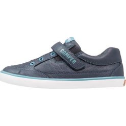 Camper PURSUIT Tenisówki i Trampki navy. Niebieskie tenisówki męskie Camper, z materiału. Za 259,00 zł.