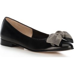 Buty damskie. Czarne baleriny damskie Wittchen, z aplikacjami, ze skóry, eleganckie, bez obcasa. W wyprzedaży za 459,90 zł.