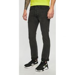 Levi's - Jeansy. Czarne jeansy męskie Levi's®, s, z aplikacjami. W wyprzedaży za 299,90 zł.
