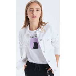 Kurtka jeansowa - Biały. Białe kurtki damskie Cropp, s, bez wzorów, z jeansu, bez kaptura. Za 99,99 zł.