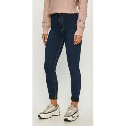 Tally Weijl - Jeansy. Niebieskie jeansy damskie TALLY WEIJL, bez wzorów, z elastanu, z podwyższonym stanem. Za 89,90 zł.
