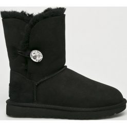 UGG - Buty Bailey. Czarne śniegowce damskie marki Ugg, z wełny, bez zapięcia. Za 1099,00 zł.
