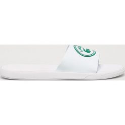 Lacoste - Klapki. Białe kapcie męskie marki Lacoste, z gumy. Za 169,90 zł.