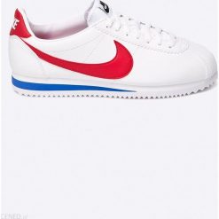 Nike - Buty. Białe buty sportowe damskie Nike, bez wzorów, ze skóry, sportowe. Za 379,90 zł.