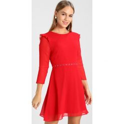 Sukienki hiszpanki: New Look Petite EYELET TRIM SKATER Sukienka koktajlowa bright red